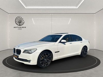 Gebraucht BMW 730 Sport Line 245 PS (180 kW) 2011 Weiß Limousine