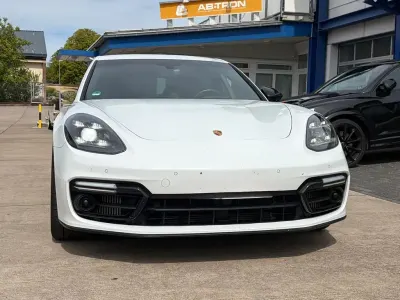 Gebraucht Porsche Panamera GTS 480 PS (353 kW) 2020 Weiß Kleinwagen