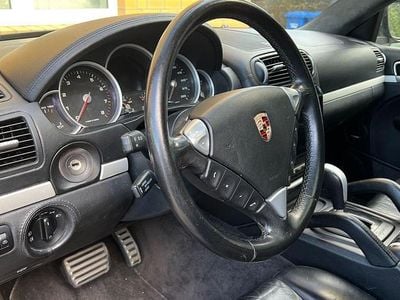 Second-hand Porsche Cayenne Turbo 450 CP (330 kW) 2006 Negru SUV