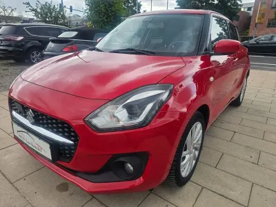Gebraucht Suzuki Swift 83 PS (61 kW) 2021 Rot Kleinwagen
