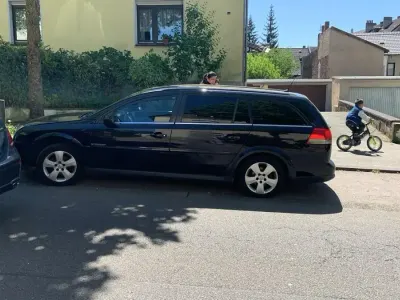 Gebraucht Opel Vectra 150 PS (110 kW) 2007 Schwarz Kombi