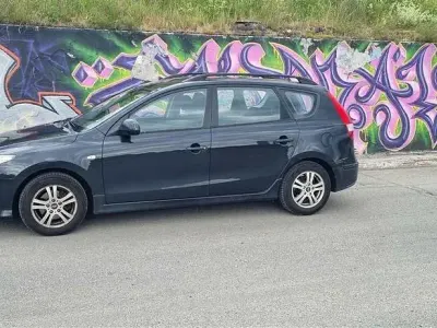 Gebraucht Hyundai i30 Edition+ 109 PS (80 kW) 2010 Schwarz Kombi