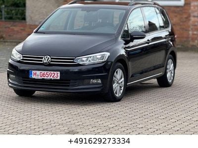 Gebraucht VW Touran Comfortline 150 PS (110 kW) 2021 Schwarz Van / Kleinbus