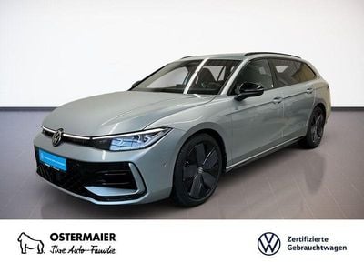 Oyster silver metallic Gebraucht 2024 VW Passat R-line Kombi | 43.820 € (Guter Preis)