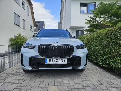 Gebraucht BMW X5 M Sport 352 PS (258 kW) 2024 Grau SUV