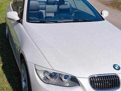 Gebraucht BMW 325 Cabriolet 218 PS (160 kW) 2013 Weiß Cabrio