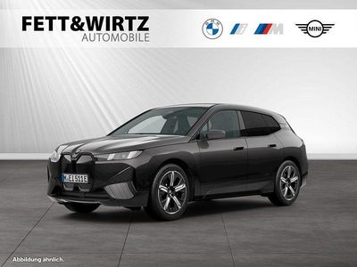 Gebraucht BMW iX 300 kW (408 PS) 2025 Sophistograu brillanteffekt metallic SUV