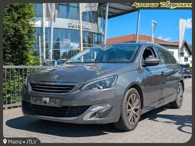 Gebraucht Peugeot 308 SW Allure 131 PS (96 kW) 2017 Grau Kombi