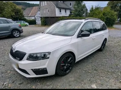 Gebraucht Skoda Octavia RS 220 PS (161 kW) 2016 Weiß Kombi