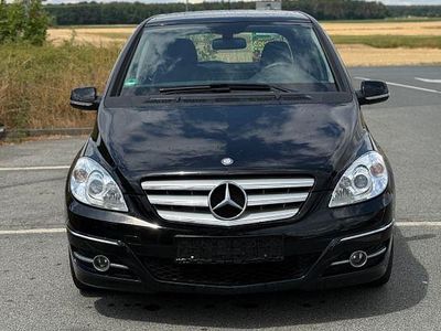 Mercedes B200