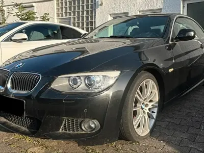 Gebraucht BMW 335 Cabriolet M Sport 306 PS (225 kW) 2012 Schwarz Cabrio