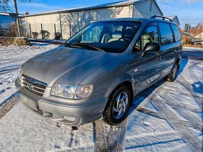 Silber Gebraucht 2008 Hyundai Trajet Van / Kleinbus | 3.600 €