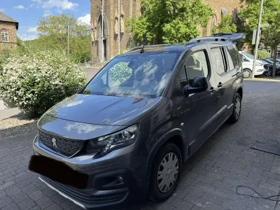 Gebraucht Peugeot Rifter GT-line 131 PS (96 kW) 2020 Grau Van / Kleinbus