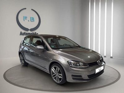 Gebraucht VW Golf VII Comfortline 92 PS (67 kW) 2014 Grau Limousine