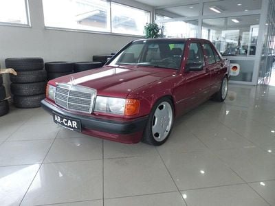 Gebraucht Mercedes 190 109 PS (80 kW) 1990 Rot Limousine