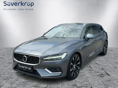 Gebraucht Volvo V60 Inscription 250 PS (183 kW) 2018 Grau Kombi