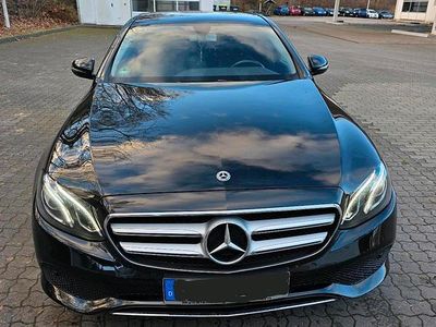 Schwarz Gebraucht 2018 Mercedes E200 Limousine | 22.500 € (Fairer Preis)
