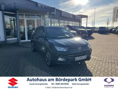 Gebraucht SsangYong Tivoli 128 PS (94 kW) 2018 Galaxy green metallic SUV