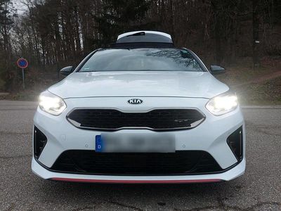 Kia ProCeed