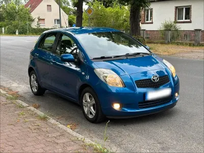 Gebraucht Toyota Yaris 78 PS (57 kW) 2007 Blau Kleinwagen