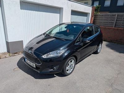 Schwarz Gebraucht 2014 Ford Fiesta Titanium Kleinwagen | 6.450 € (Fairer Preis)
