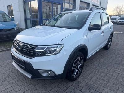 Second-hand Dacia Sandero Celebration 90 CP (66 kW) 2018 Alb Berlinǎ