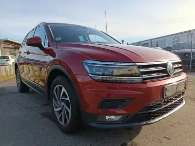 Używany VW Tiguan Sound 150 KM (110 kW) 2018 Czerwony SUV