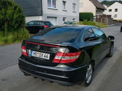 Gebraucht Mercedes CLC180 140 PS (102 kW) 2008 Schwarz Kleinwagen
