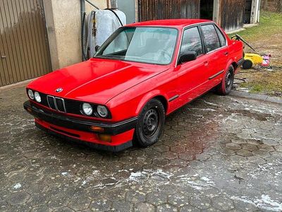 Gebraucht BMW 316 99 PS (72 kW) 1990 Rot Limousine