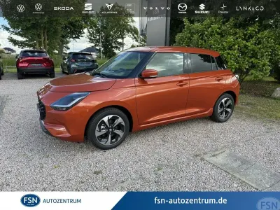 Neu Suzuki Swift Comfort+ 83 PS (61 kW) 2026 Orange Kleinwagen