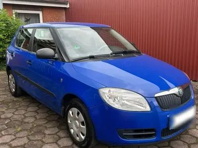 Gebraucht Skoda Fabia 60 PS (44 kW) 2009 Blau Limousine