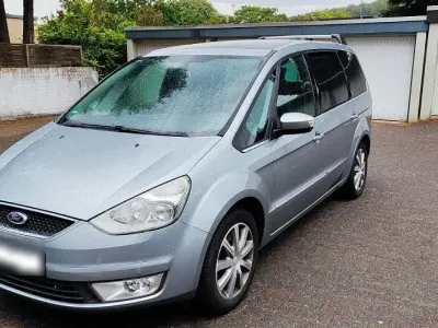Gebraucht Ford Galaxy Ghia 140 PS (102 kW) 2007 Silber Van / Kleinbus