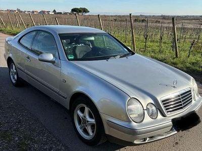 Gebraucht Mercedes CLK200 136 PS (100 kW) 1999 Silber