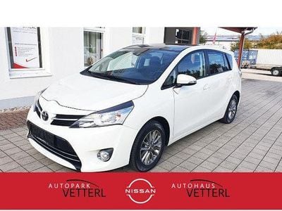 Weiß Gebraucht 2016 Toyota Verso Edition-S Van / Kleinbus | 12.750 € (Fairer Preis)