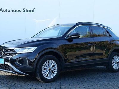 Gebraucht VW T-Roc Life 150 PS (110 kW) 2023 Deep black perleffekt SUV