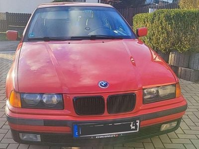 Gebraucht BMW 316 105 PS (77 kW) 1999 Rot Limousine