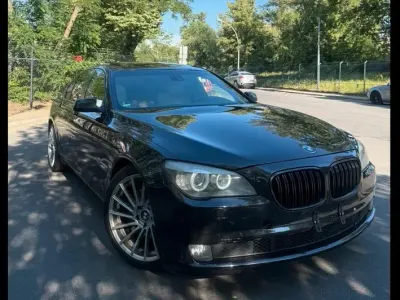 Gebraucht BMW 730 258 PS (189 kW) 2012 Andere farben Limousine