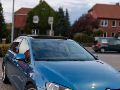 Usata VW Golf VII 122 CV (89 kW) 2014 Blu Utilitaria