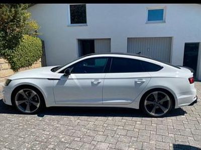 Gebraucht Audi A5 Sportback Sport 190 PS (139 kW) 2019 Weiß Kleinwagen