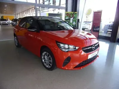 Gebraucht Opel Corsa-e Edition 100 kW (136 PS) 2023 Orange (power orange met./dach diamant s) Kleinwagen