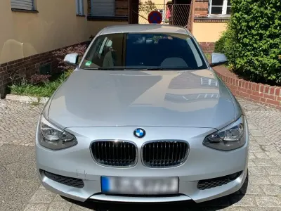 Gebraucht BMW 114 102 PS (75 kW) 2014 Silber Kleinwagen