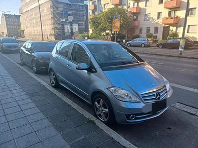 Mercedes A200