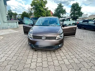 Gebraucht VW Touran 140 PS (102 kW) 2012 Braun Van / Kleinbus