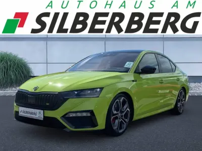 Używany Skoda Octavia RS 245 KM (180 kW) 2023 Zielony Kombi