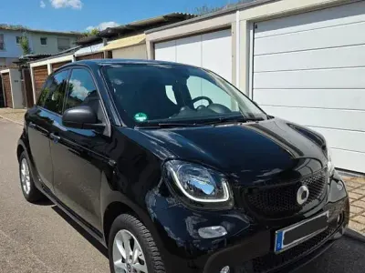 Gebraucht Smart ForFour 90 PS (66 kW) 2019 Schwarz Kleinwagen