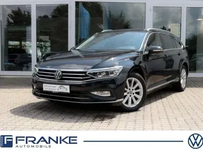 Gebraucht VW Passat Elegance 150 PS (110 kW) 2022 Schwarz Kombi