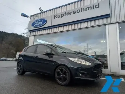 Gebraucht Ford Fiesta Celebration 101 PS (74 kW) 2017 Dunkelblau Kleinwagen