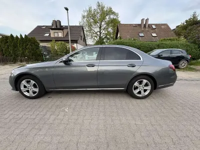 Second-hand Mercedes E200 184 CP (135 kW) 2016 Gri Berlinǎ