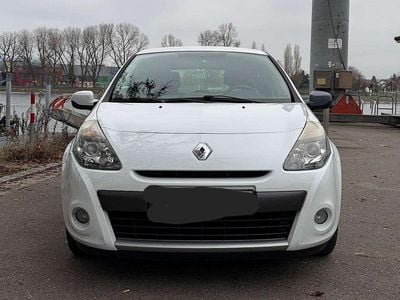 Gebraucht 2009 Renault Clio II Exception Limousine | 2.100 € (Guter Preis)