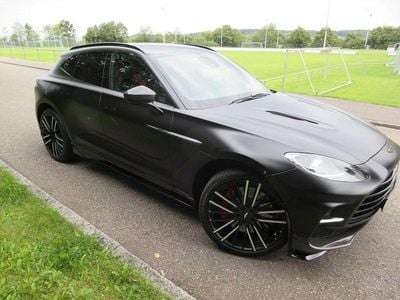 Aston Martin DBX 707